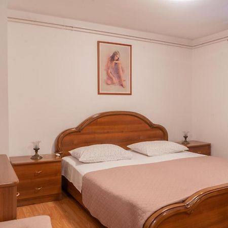 Rooms Ljubica Cres Exterior foto
