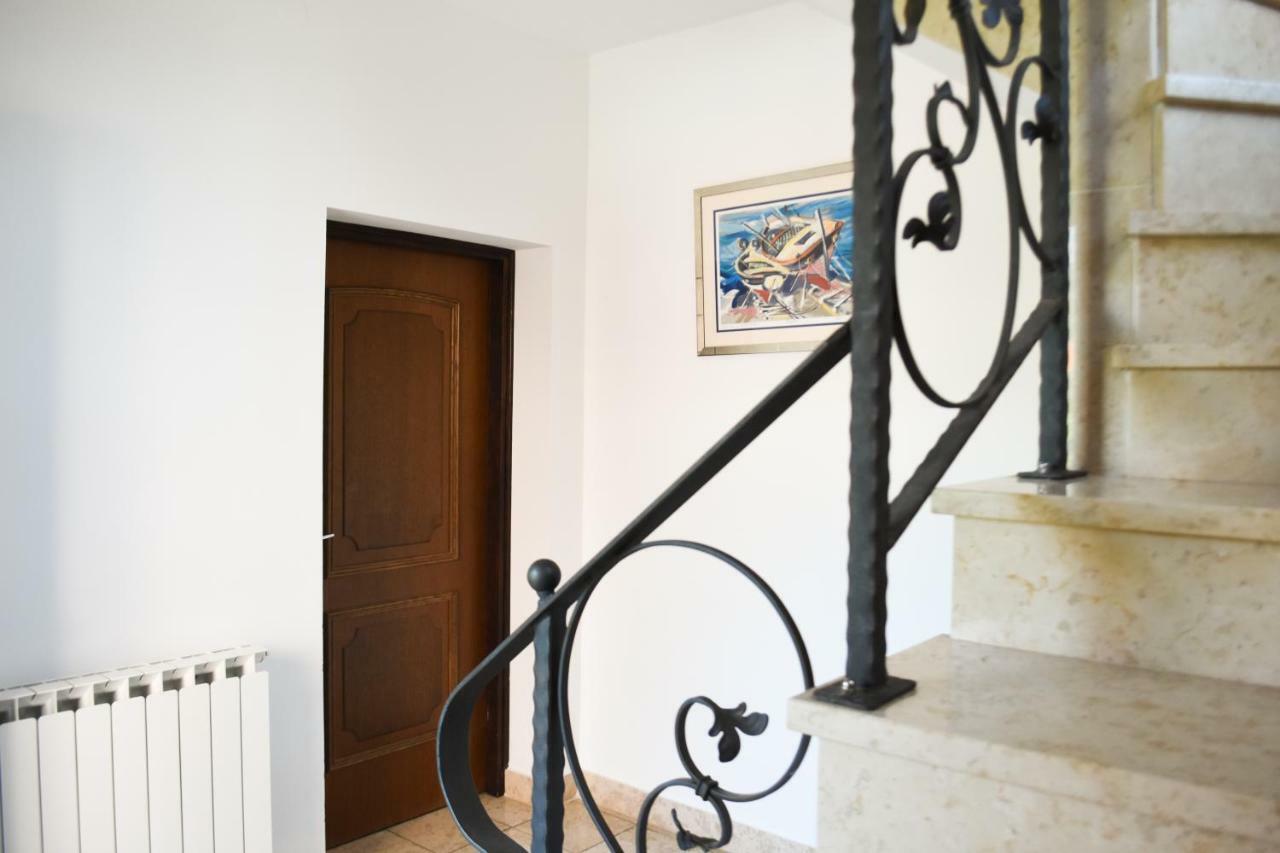 Rooms Ljubica Cres Exterior foto